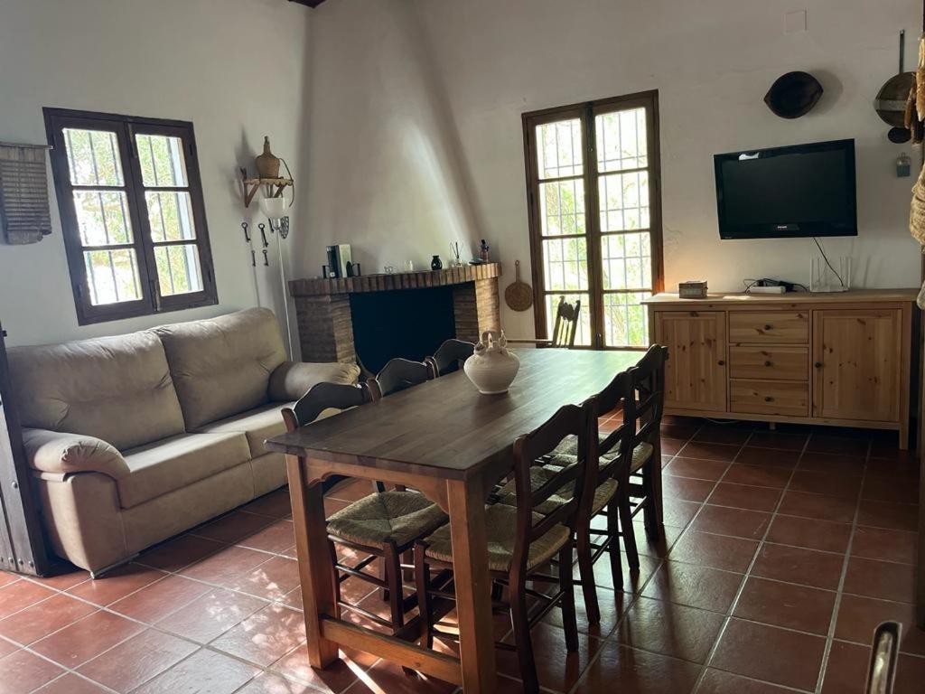Casa De Campo Fuencaliente, Entorno Natural, Chimenea, Piscina Canete la Real 외부 사진